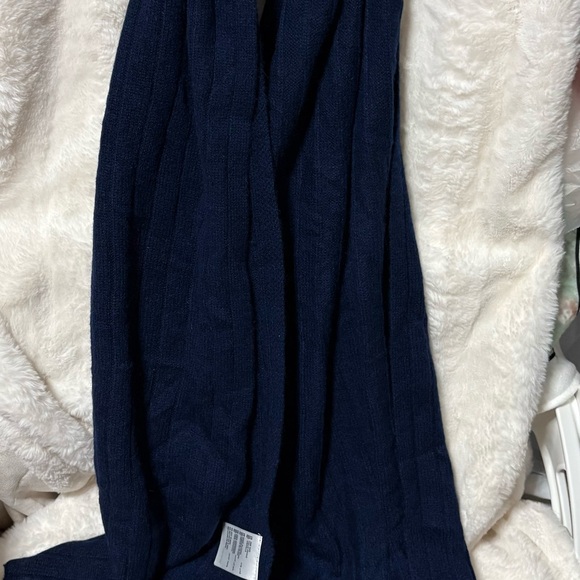 Charter Club Deep Blue cashmere Scarf - Picture 1 of 5